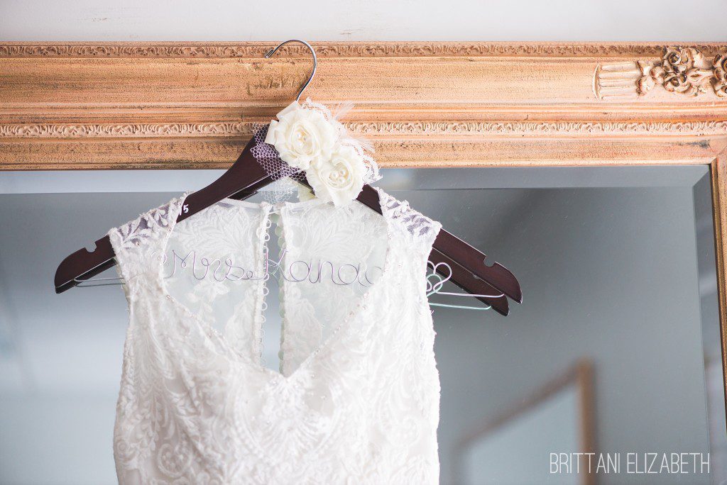 Wedding-Gown-Hanger-002