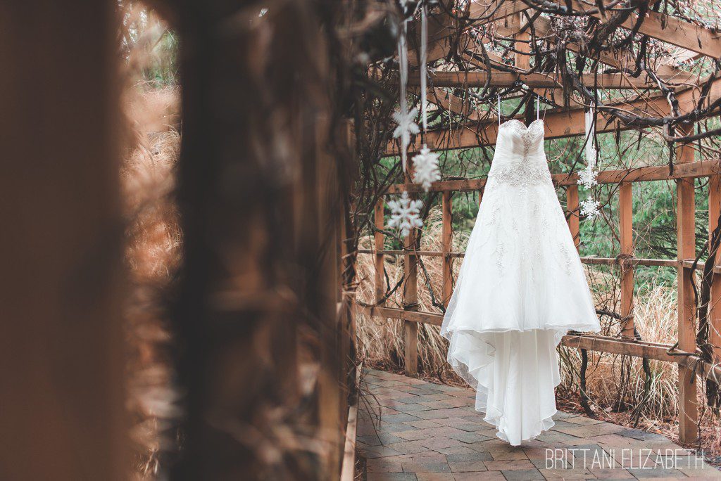 Wedding-Gown-Hanger-008