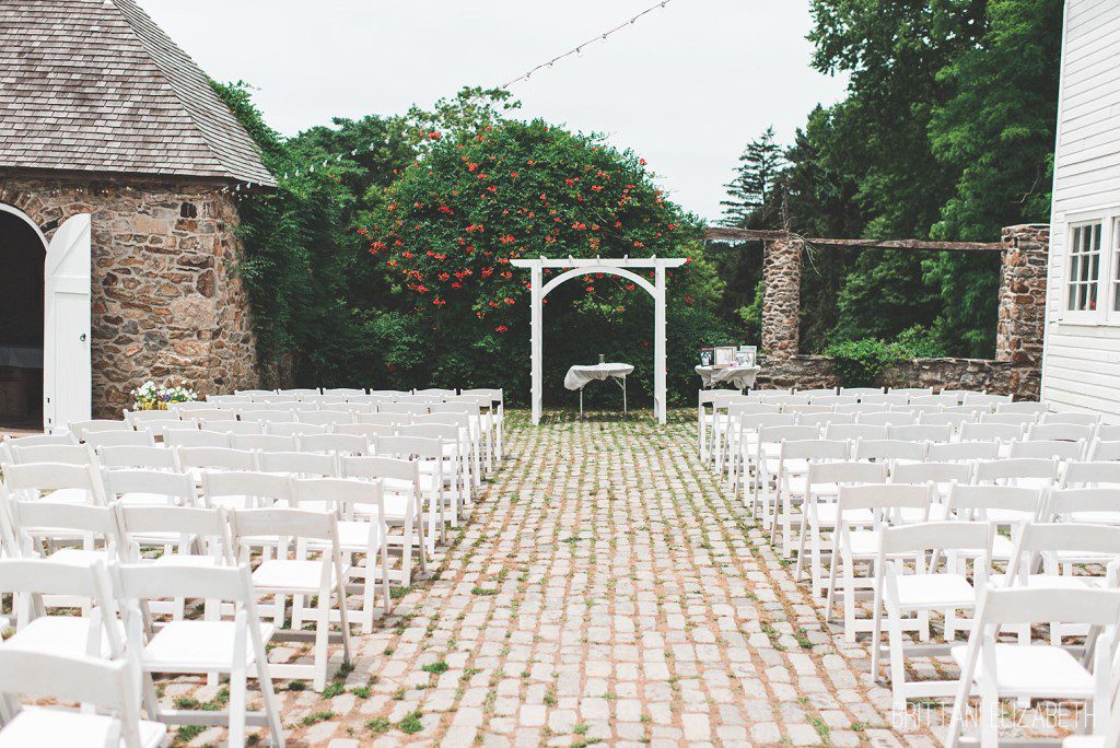 Lauxmont-Farms-Wedding-Cobblestone-Courtyard-0018