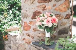 daisy hydrangea rose peony pink floral bouquet stone pillar