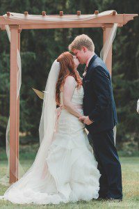kiss your bride summer wedding at mount gretna inn