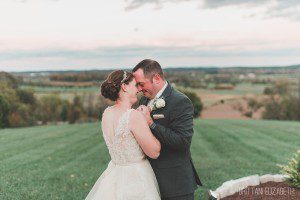 bride and groom in love view of gettysburg